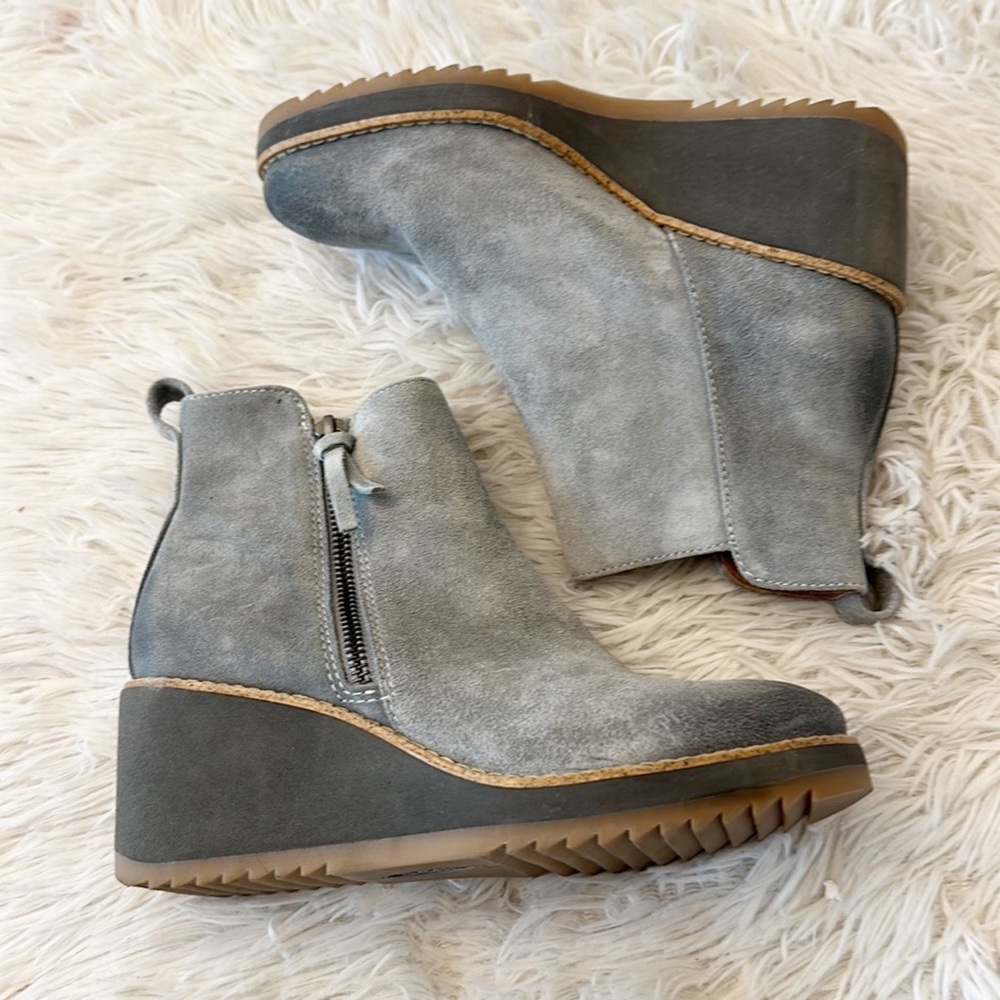 NEW $160 SOFFT x Zappos Emelee Grey platform wedge ankle booties women size 6 - Picture 6 of 8